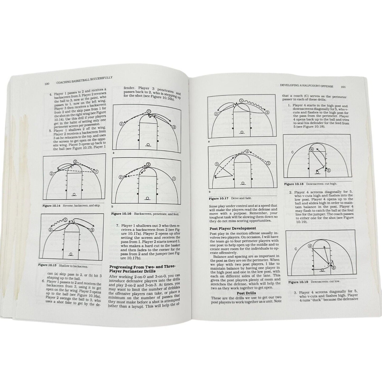 Coaching Basketball Successfully by Morgan Wootten with Dave Gilbert