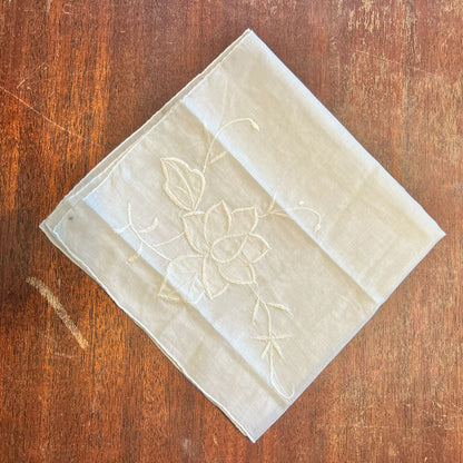 Vintage Linen Handkerchief Womens 14.5 x 14 Ivory Embroidered Flower